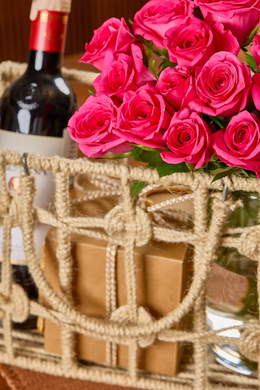 Je t'aime Basket 2 Je t'aime Basket - Image 2