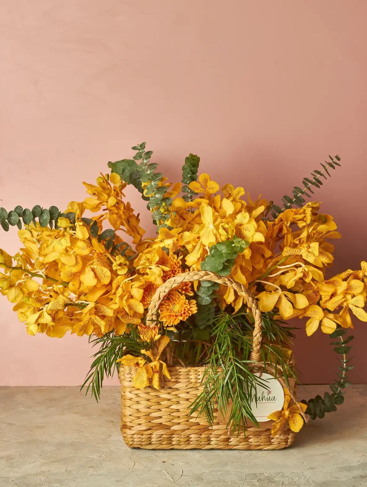 Golden Glam Hamper 3 Golden Glam Hamper - Image 3