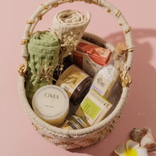 Bath n Body Glam Hamper - Image 2