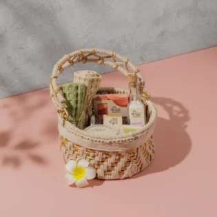 Bath n Body Glam Hamper - Image 8